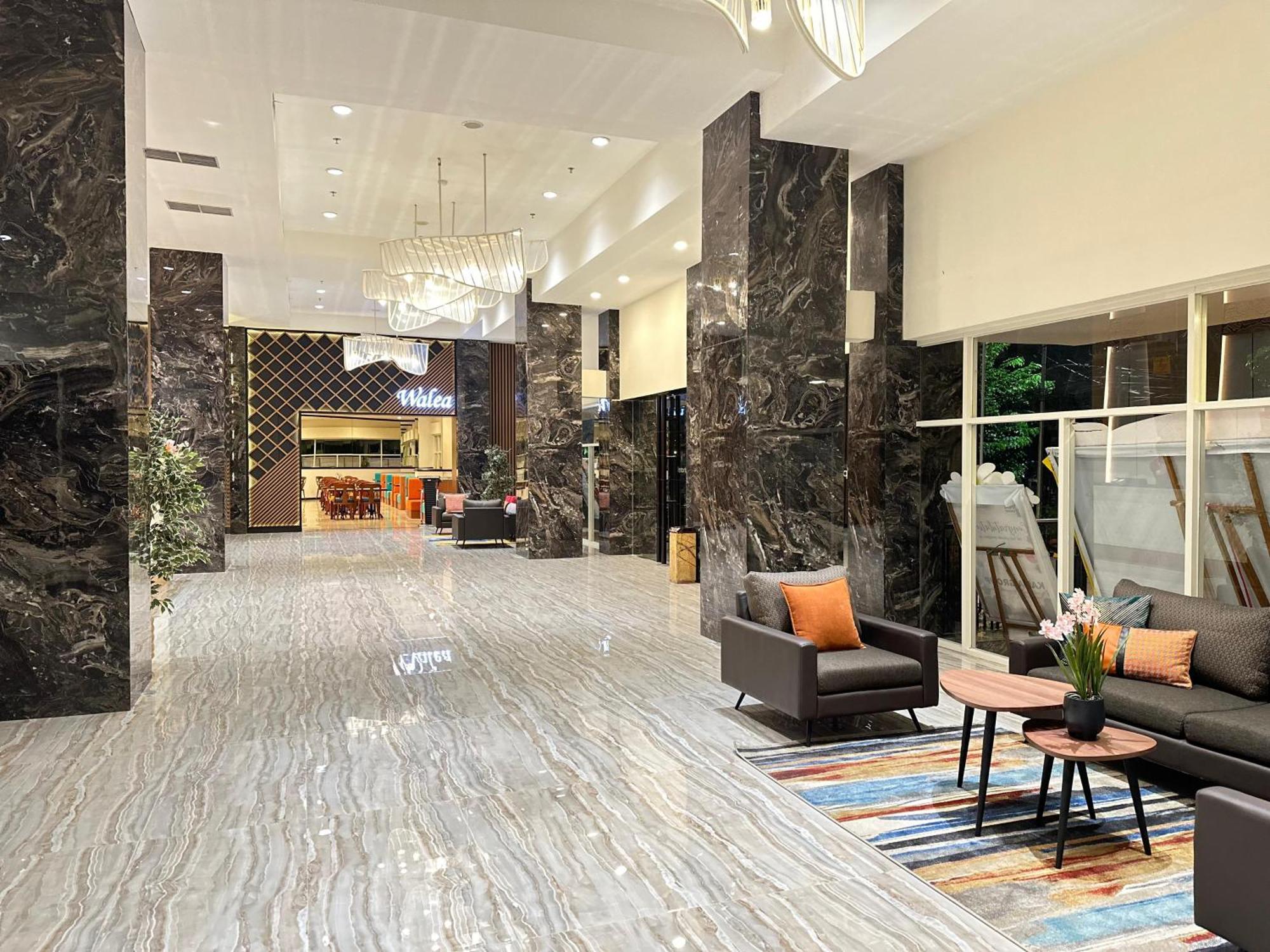 D'Primahotel Jemursari Surabaya Buitenkant foto